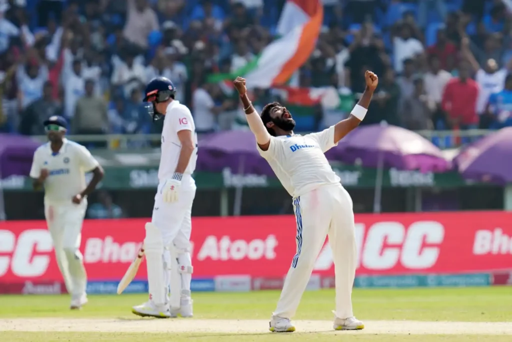 bumrah & ashwin takes 6 wickets